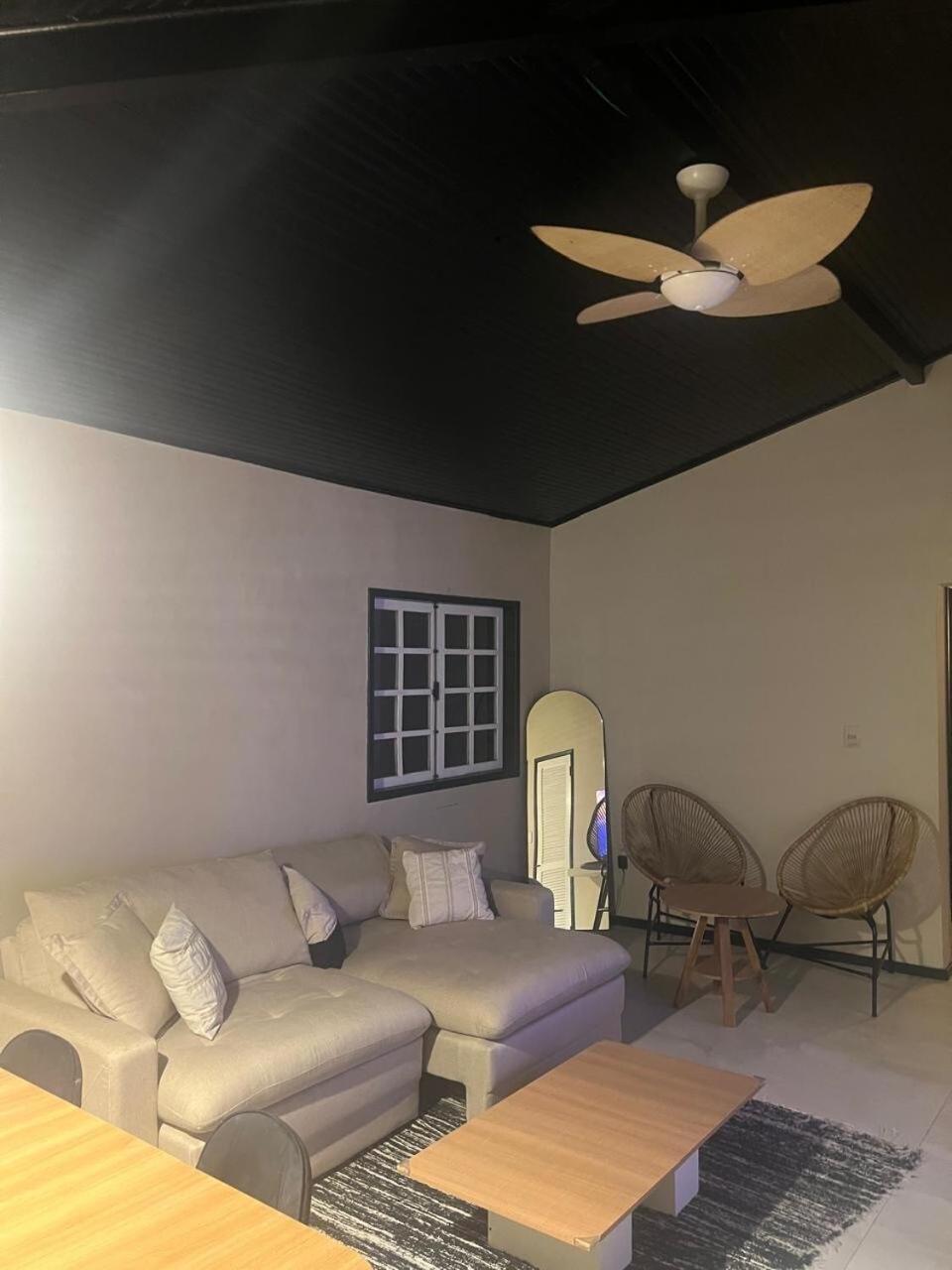 Apartamento Casa Estilosa Na Rua Principal De *